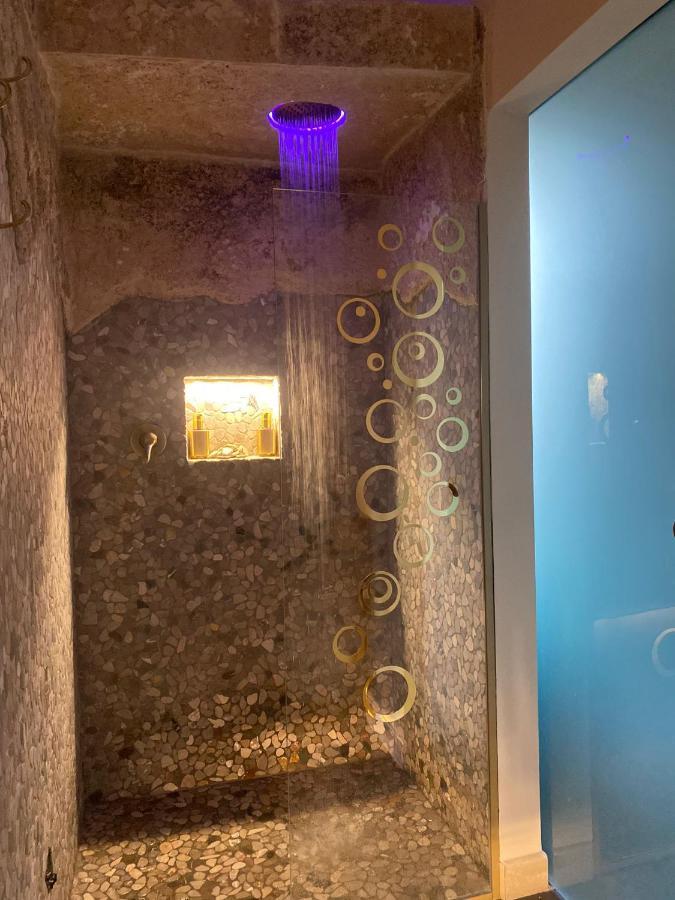 Love Space Sensory Spa & Relax Suite Santa Maria delle Mole Kültér fotó